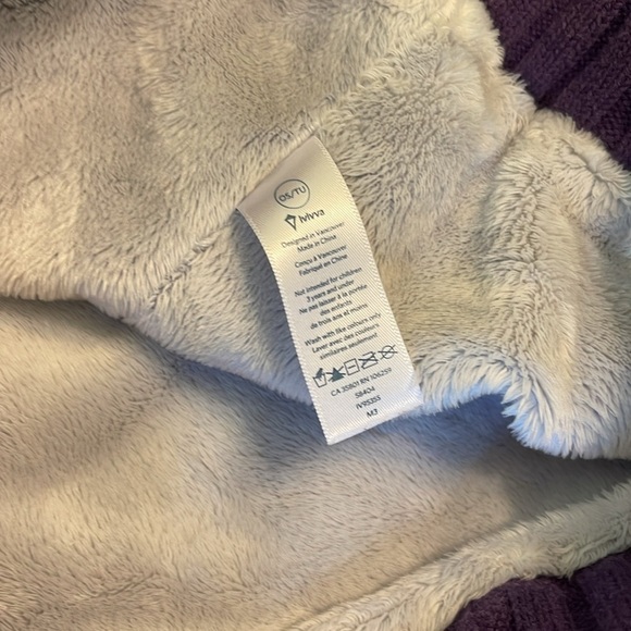 Ivivva by lululemon youth OS scarf with fuzzy lining in blue mix - Picture 3 of 5